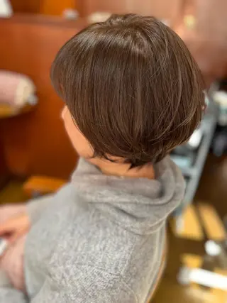 ショート カラー hair&make SENSE所属・伴 香織のヘアスタイル