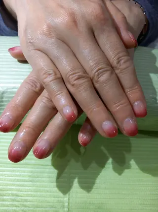 ネイル ビューコフレ　久米川本店所属・ビューコフレ 奥原のネイルデザイン