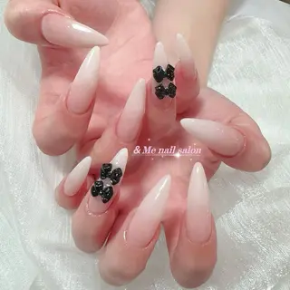 ネイル &ME ネイルサロンのネイルデザイン