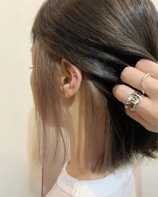 ミディアム カラー KARIOCA HEAD DESIGN所属・Sakairi Yunaのヘアスタイル