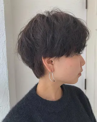 ショート カラー fio マナミのヘアスタイル