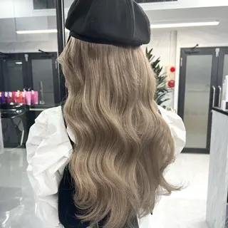 ロング カラー シールエクステ特化 ハイトーン、NANAのヘアスタイル