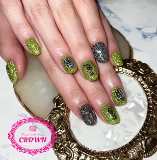 ネイル CROWN プライベートサロンのネイルデザイン