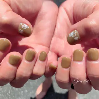 ネイル Gracias. rieのネイルデザイン