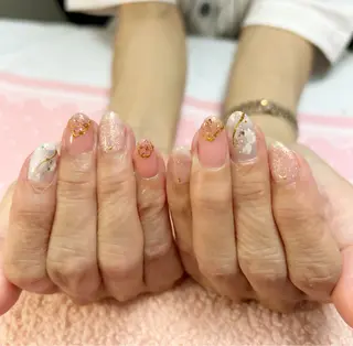 ネイル GＬA D所属・ＧＬAD グラットのネイルデザイン