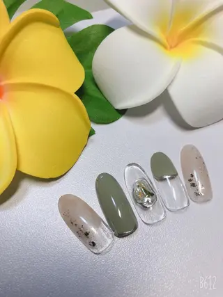 ネイル Bella  totalbeauty所属・Bella 齋藤理奈のネイルデザイン