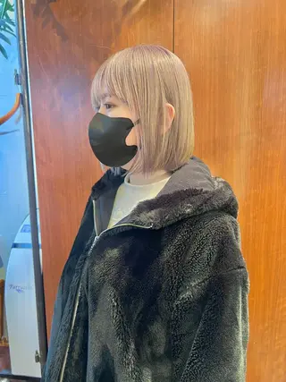 ミディアム 柔らかブラウン/顔周 りレイヤー♡ユウシのヘアスタイル