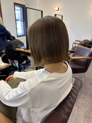 ミディアム カラー soluna所属・門馬 里奈のヘアスタイル