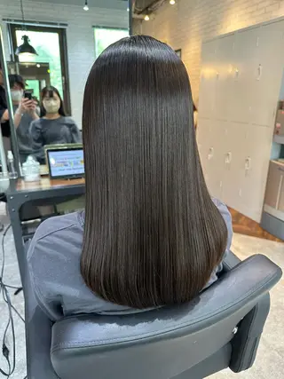 セミロング 縮毛矯正💎髪質改善 レイヤー✨山内健太郎のヘアスタイル