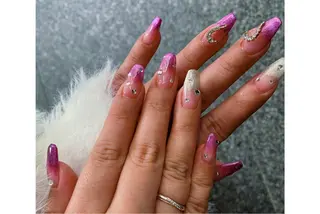 ネイル NAIL Salon IP所属・長谷川 奈緒美のネイルデザイン