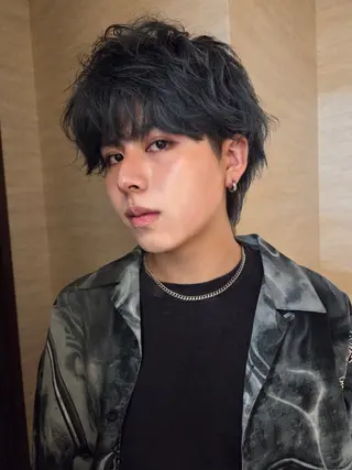 メンズ メンズ ヘアメイク  ハイトーン キャロのヘアスタイル