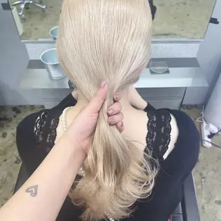 ロング LAME所属・RU NAのヘアスタイル