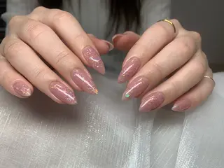 ネイル Kaka_ パラジェル、長さだしのネイルデザイン