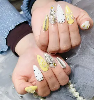 ネイル KiKO 🌻ひまわりサロンのネイルデザイン