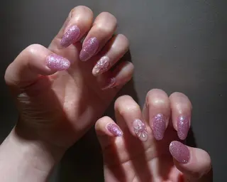 ネイル Nailsalon Repos.所属・Rika🌼 シンプル•マグネットのネイルデザイン