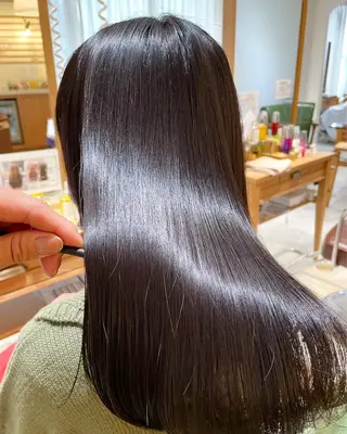 ミディアム カラー パーマ eins.hair所属・過去一の柔髪ヘア 🌿einshairのヘアスタイル