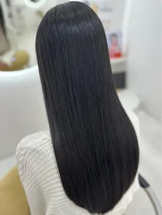 ロング カラー aini　大阪上本町店所属・芥川 未優のヘアスタイル