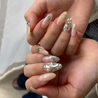 ネイル revia所属・ERI Nailistのネイルデザイン