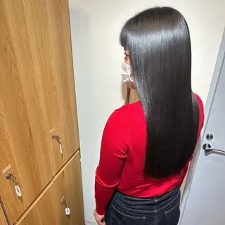 ロング 岡田 佳子のヘアスタイル