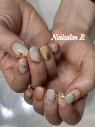 ネイル Nailsalon Ｒ《喜多見3分》のネイルデザイン