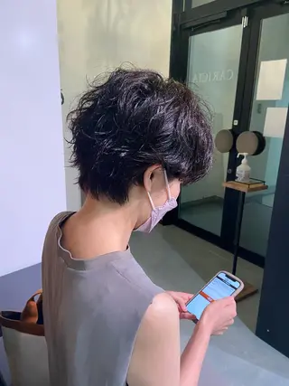 ショート カラー 田中 あやなのヘアスタイル