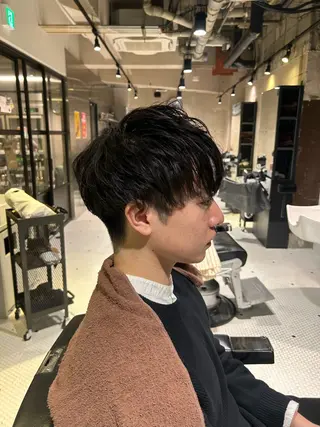 ショート FRANK’S BARBE(E)R THE STAND.所属・飯田橋メンズカット 高橋琴音のヘアスタイル