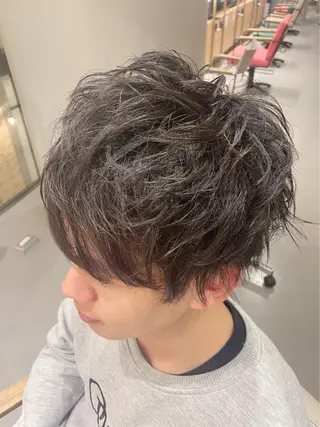 メンズ unopulir Vamos店所属・梅田茶屋町メンズ 専門美容師 山元一平のヘアスタイル