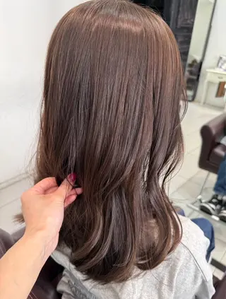セミロング 濱田 さらさのヘアスタイル
