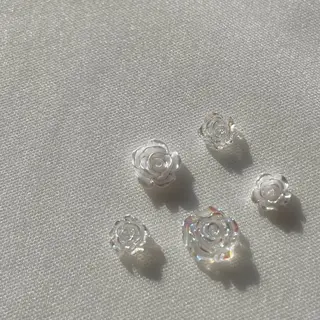 ネイル enu所属・mana 🎀のネイルデザイン