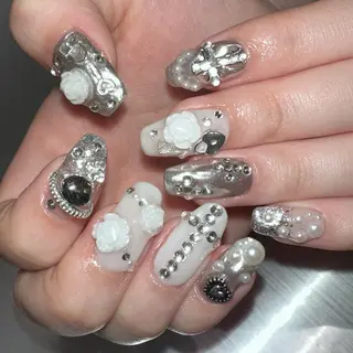 ネイル 👽個性派ネイル🎀 komachiのヘアスタイル