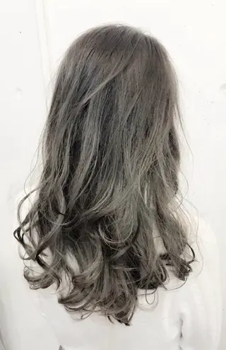 ロング カラー ITbyALBUM藤沢店所属・IT by ALBUM立川のヘアスタイル