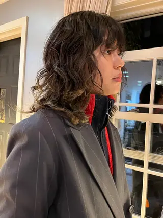 セミロング パーマ NOUN所属・eri kinjoのヘアスタイル