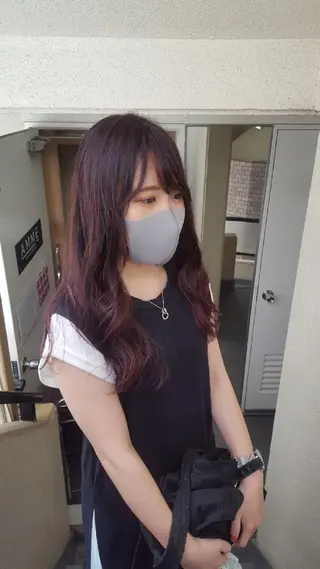 セミロング カラー ヘアアレンジ 🔳髪質改善🔳 岡本陽のヘアスタイル