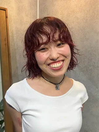 ショート パーマ ボブ/プツッとボブ/ 暖色カラー/モエのヘアスタイル