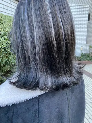 ミディアム カラー 遠藤沙也加 /レイヤーカットのヘアスタイル