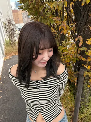 ミディアム カラー adorable女池店所属・adorable ももちのヘアスタイル