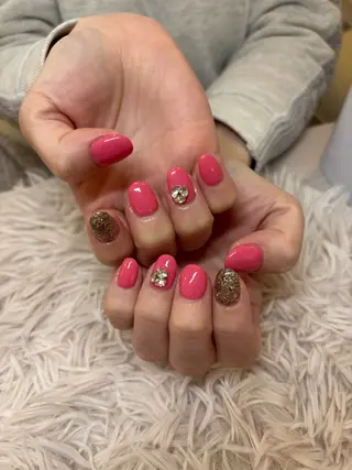 ネイル 伊藤 いちごのネイルデザイン