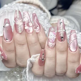 ネイル queens nailsalonのネイルデザイン