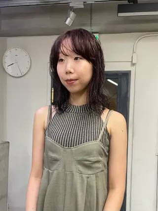 ミディアム カラー mio ／ハイトーンのヘアスタイル