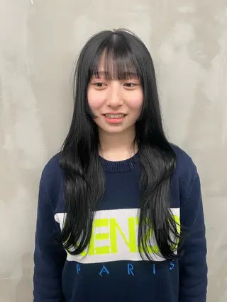 ロング カラー 菊地 柚乃のヘアスタイル