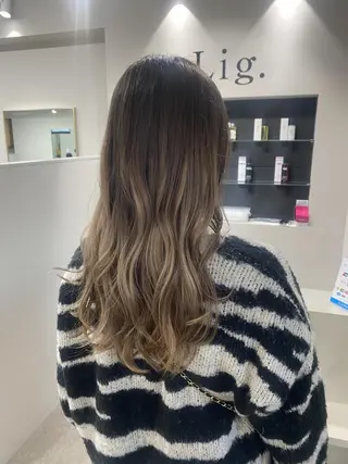 セミロング カラー 🫧【公式】 Lig.横浜🫧のヘアスタイル