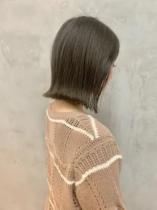 ミディアム カラー iLi所属・iLi 《イリ》のヘアスタイル