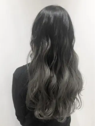 ロング 福元友梨 ディレクター✂️のヘアスタイル