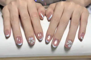 ネイル 高木 維麗絲のネイルデザイン