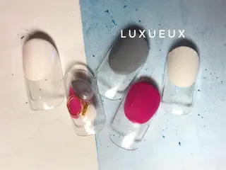 ネイル LUXUEUX春日店所属・LUXUEUX春日店 (ルクソー)のネイルデザイン