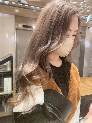 ロング カラー 艶ハイトーン👑♡ NATSUKIのヘアスタイル