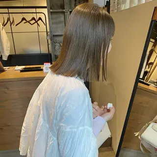 カラー あやの/透明感 /ブリーチカラーのヘアスタイル