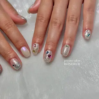 ネイル BONHEUR Annaのネイルデザイン