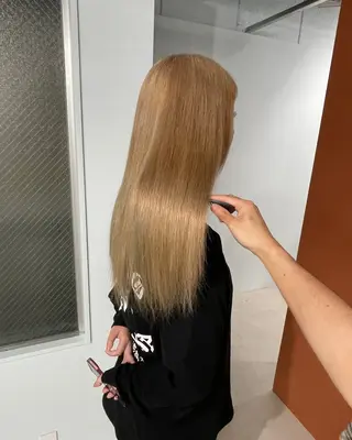 セミロング qulim所属・qulim【クリム】 /ハイトーン/海音のヘアスタイル