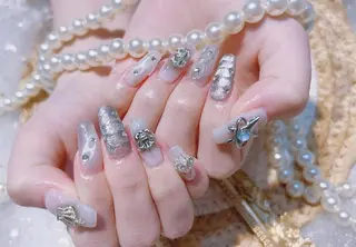 ネイル VIVIAN エイのネイルデザイン